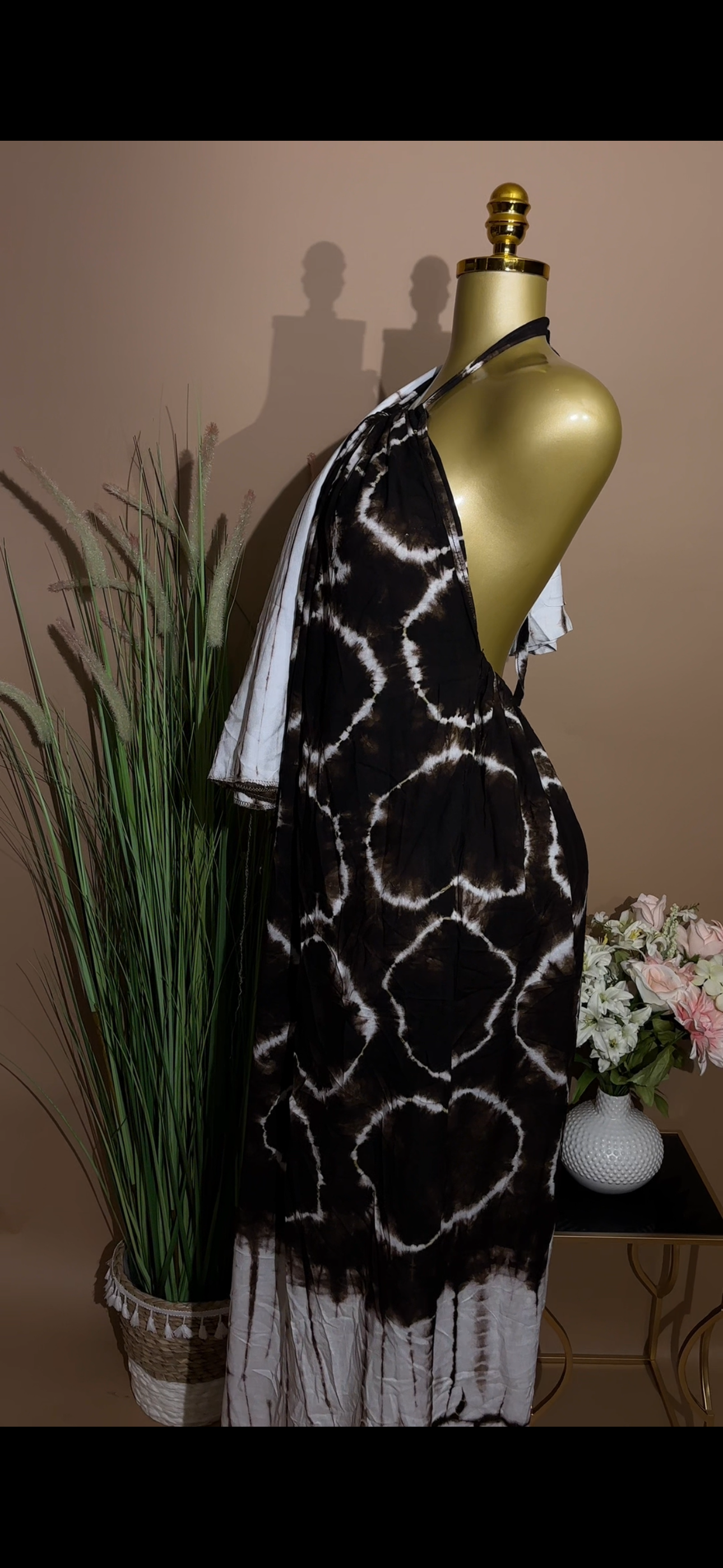 Backless Dera