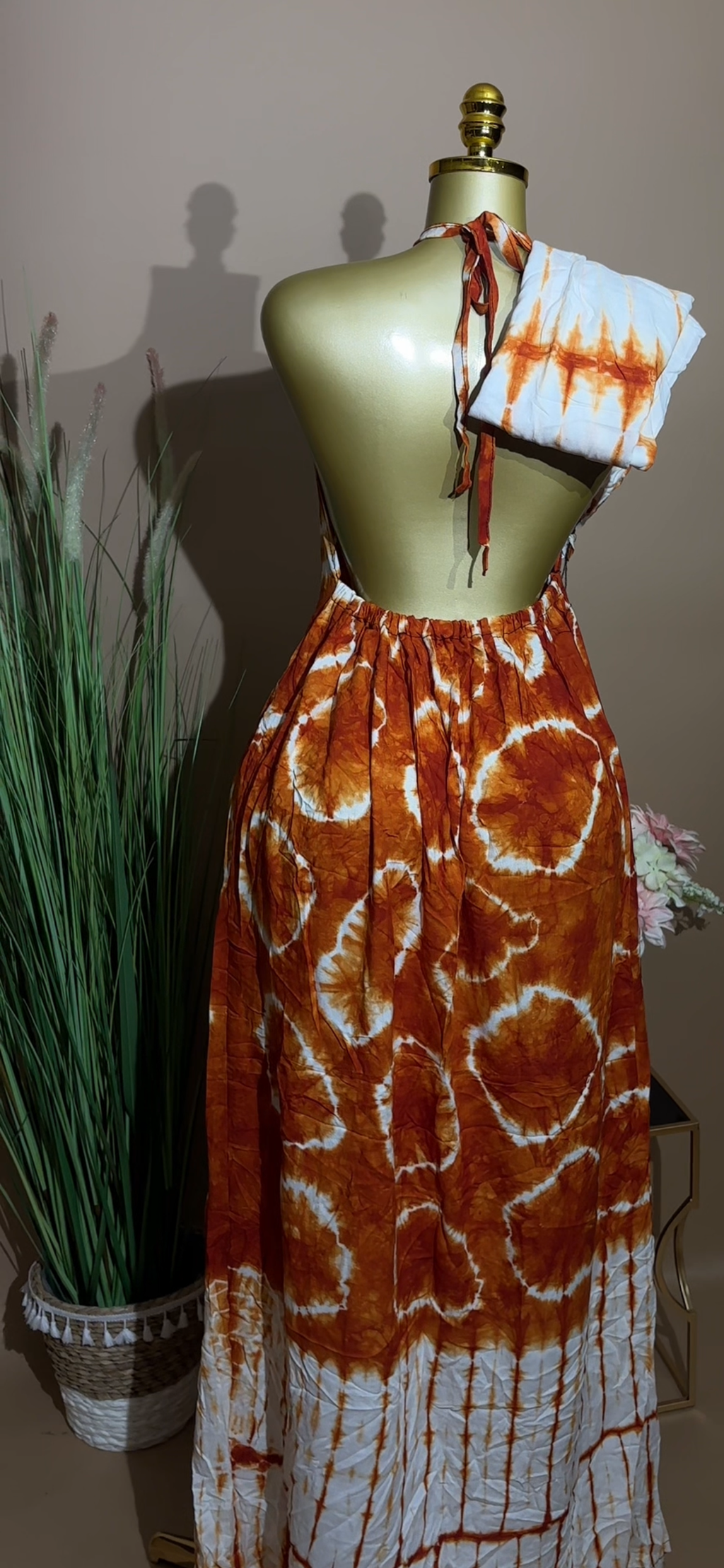 Backless Dera